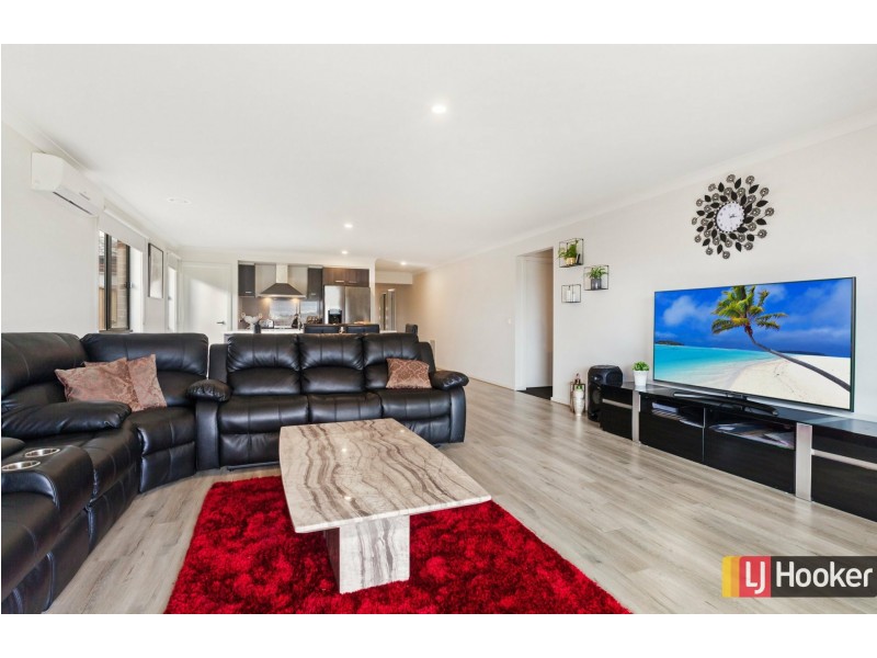 55 Cascade Drive, Beveridge VIC 3753
