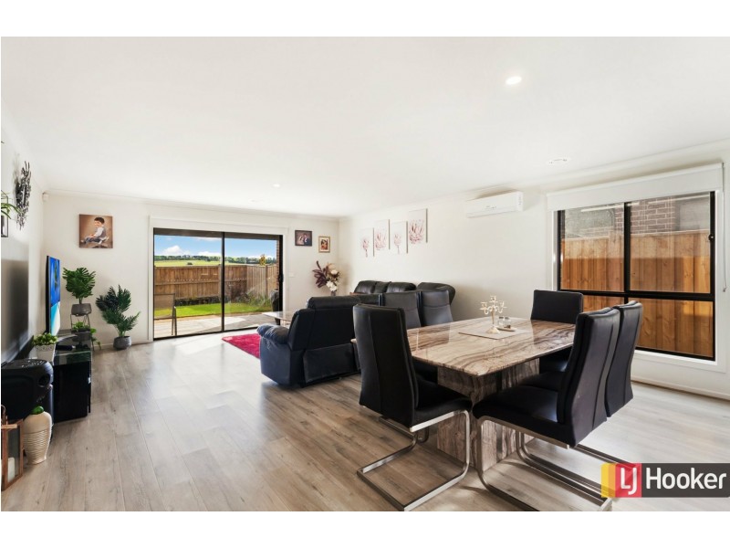 55 Cascade Drive, Beveridge VIC 3753
