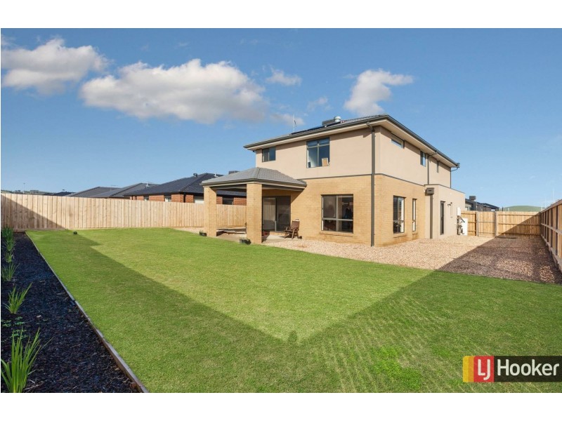 60 Bridgewater Parkway, Wallan VIC 3756