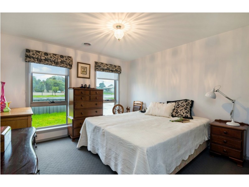 Unit 2/37 Ferguson Street, Broadford VIC 3658