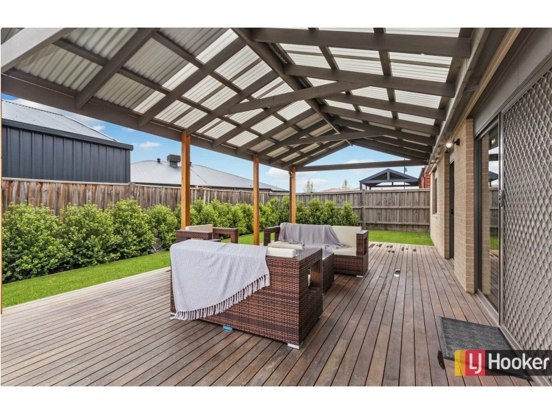 18 Palladium Circle, Beveridge VIC 3753
