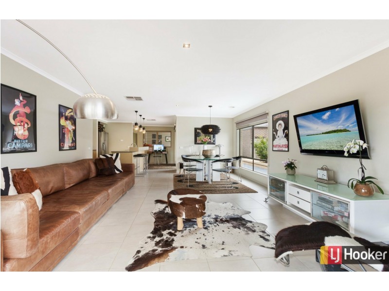 18 Palladium Circle, Beveridge VIC 3753