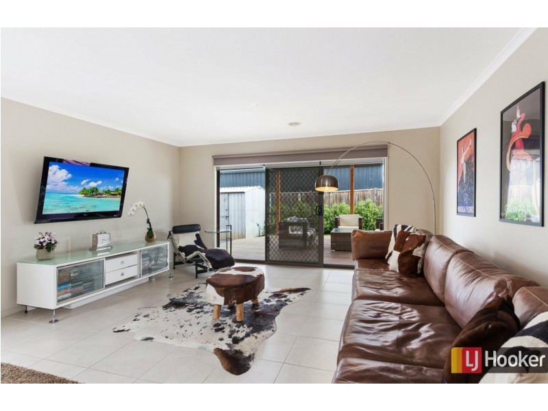 18 Palladium Circle, Beveridge VIC 3753