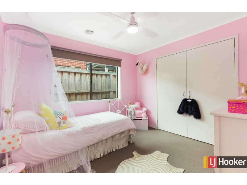 18 Palladium Circle, Beveridge VIC 3753