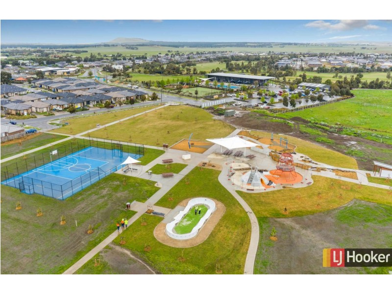 18 Palladium Circle, Beveridge VIC 3753