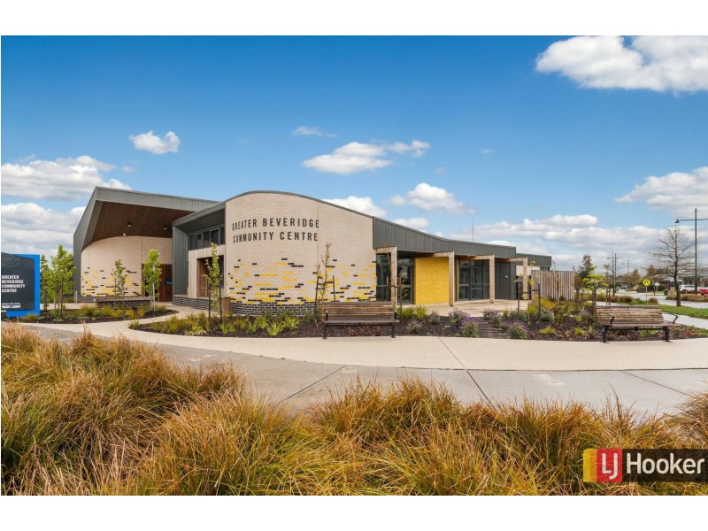 18 Palladium Circle, Beveridge VIC 3753
