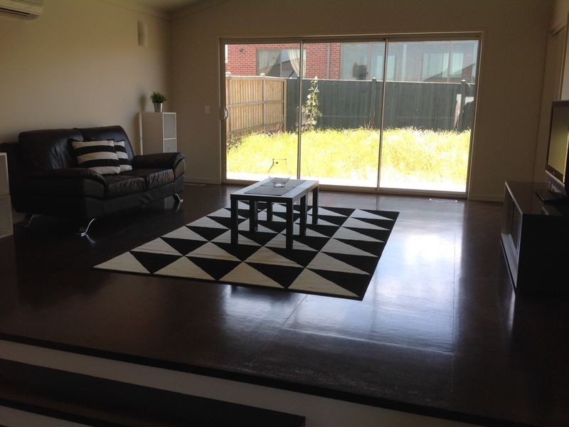 22 Spring Ridge Boulevard, Wallan VIC 3756