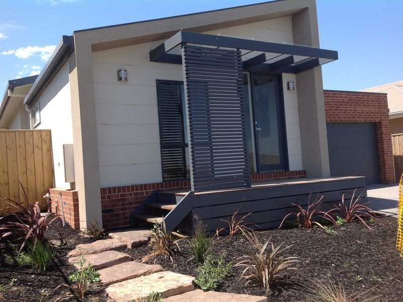 22 Spring Ridge Boulevard, Wallan VIC 3756