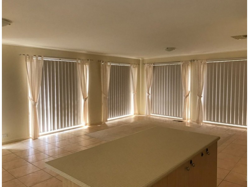 19 Siena Way, Hidden Valley VIC 3756