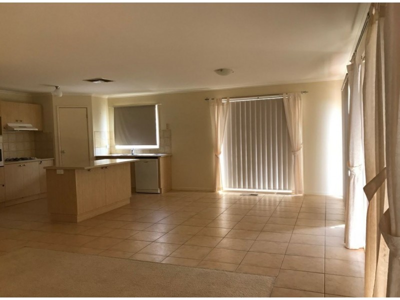 19 Siena Way, Hidden Valley VIC 3756