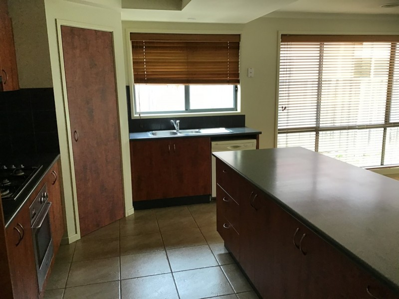 70 Augusta Way, Hidden Valley VIC 3756