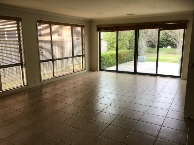 70 Augusta Way, Hidden Valley VIC 3756