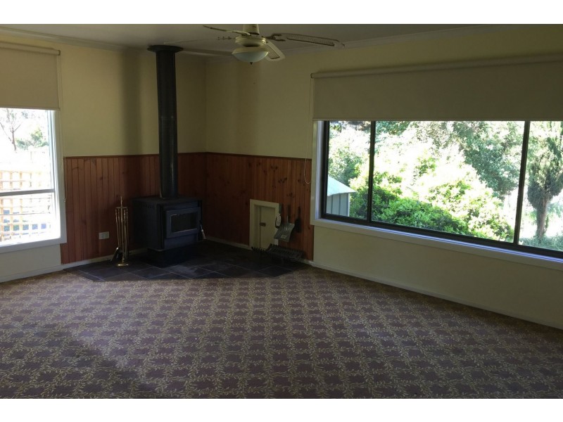 13 Knox Court, Wandong VIC 3758