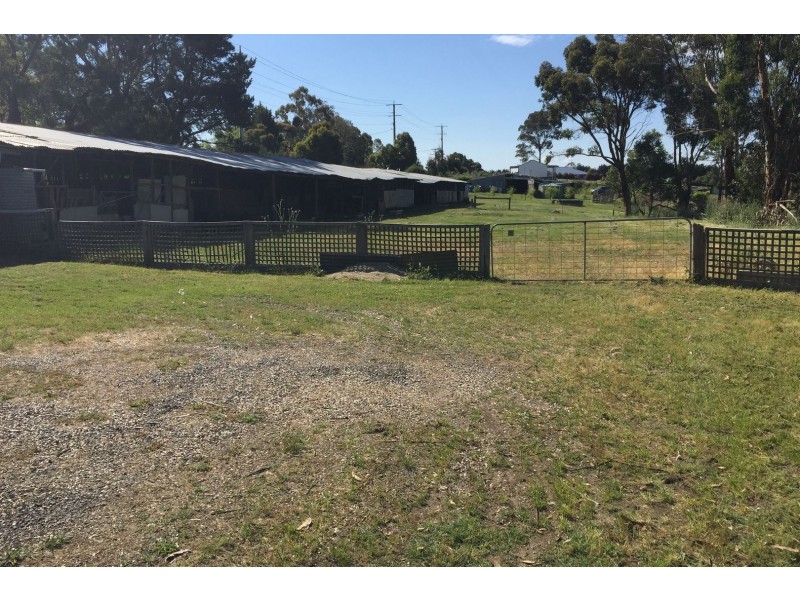 13 Knox Court, Wandong VIC 3758