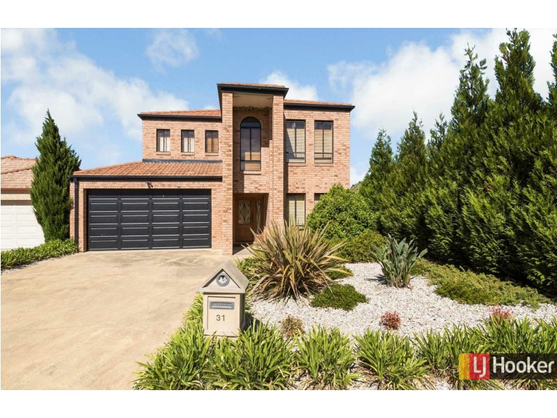 31 Lakeside Drive, Hidden Valley VIC 3756
