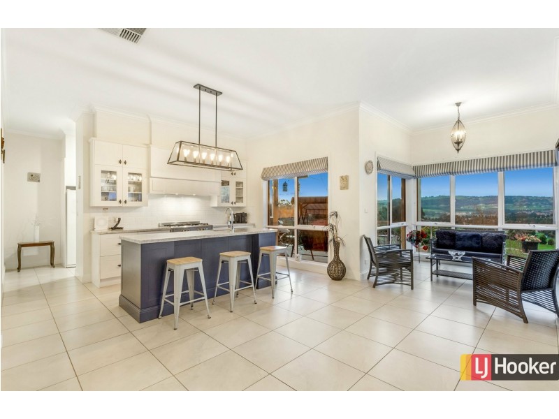82 Eastern Ridge, Hidden Valley VIC 3756