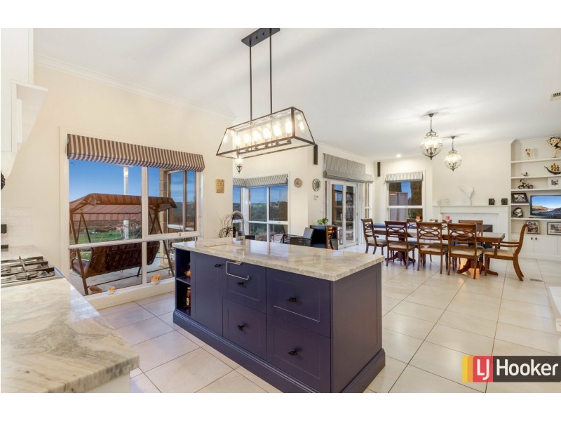82 Eastern Ridge, Hidden Valley VIC 3756