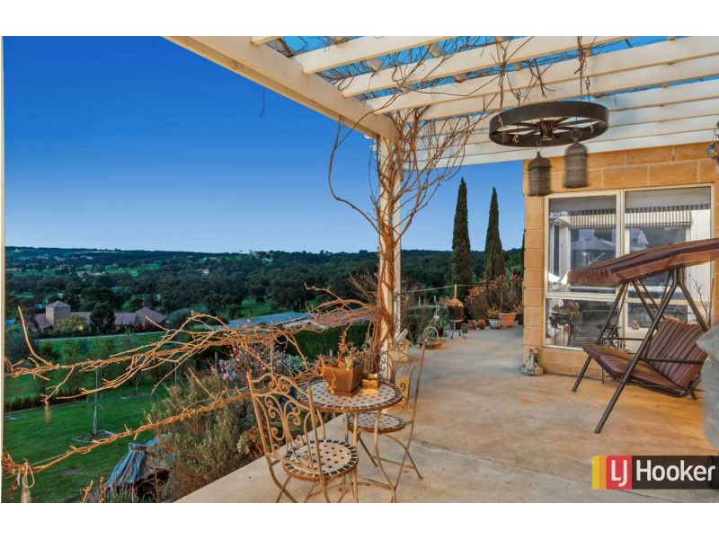 82 Eastern Ridge, Hidden Valley VIC 3756