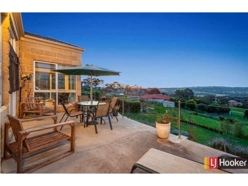 82 Eastern Ridge, Hidden Valley VIC 3756