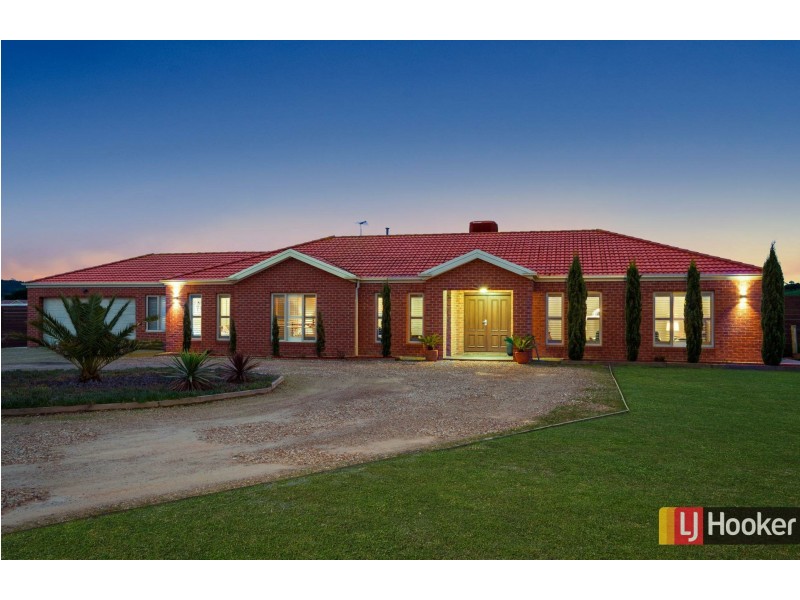 16 Cavallo Crescent, Hidden Valley VIC 3756