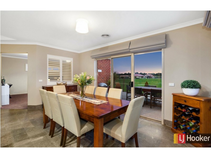 16 Cavallo Crescent, Hidden Valley VIC 3756