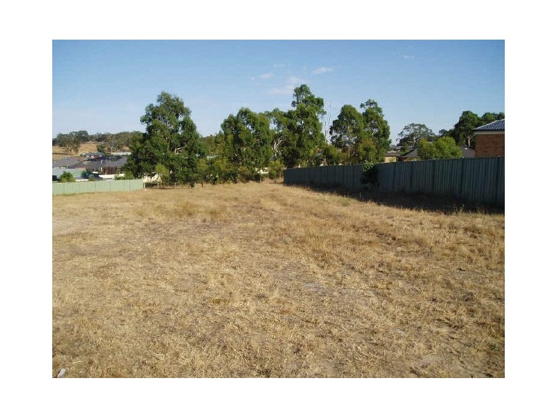 9 Golden Elm Court, Kilmore VIC 3764