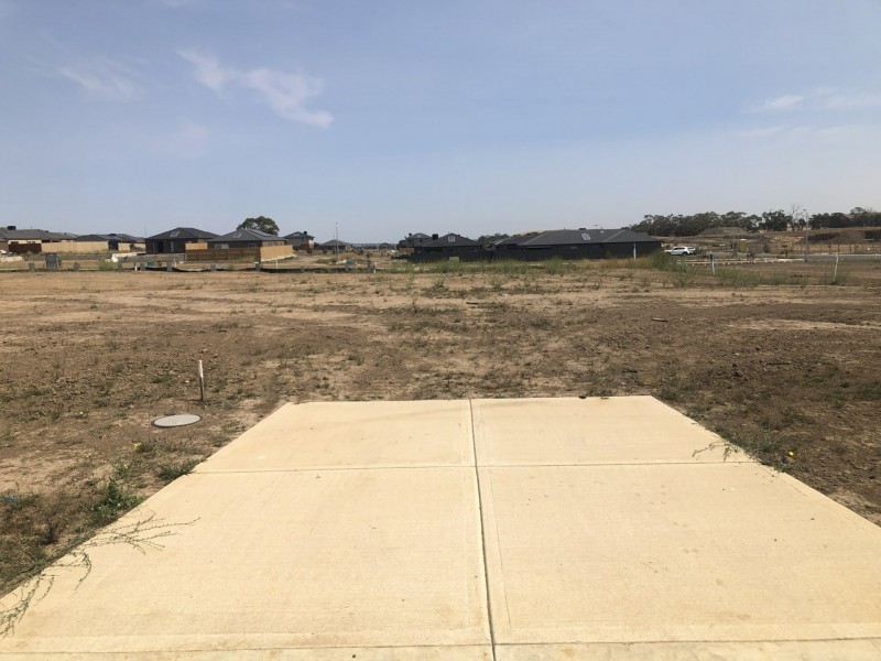 33 Groundberry Avenue, Wallan VIC 3756