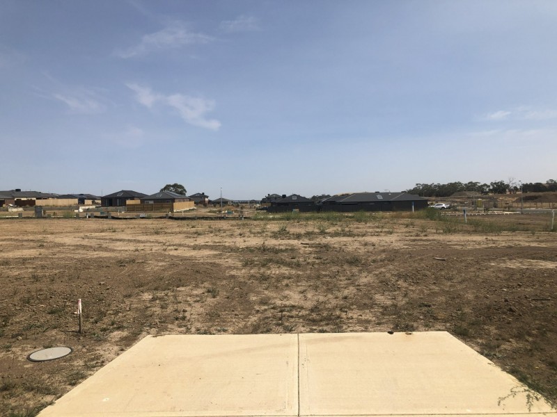 33 Groundberry Avenue, Wallan VIC 3756