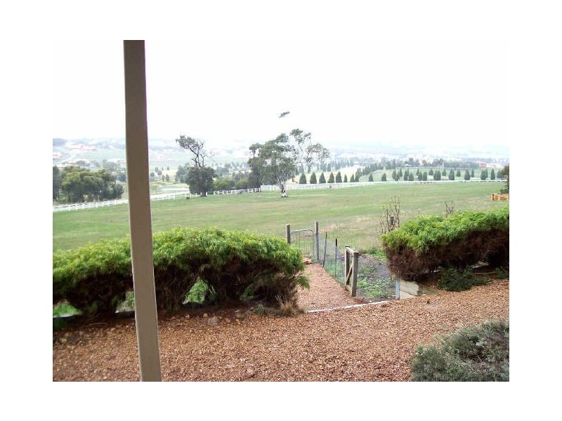 19 Siena Way, Hidden Valley VIC 3756