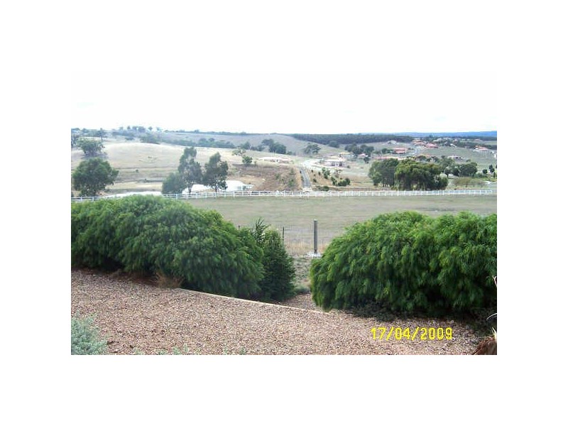 19 Siena Way, Hidden Valley VIC 3756