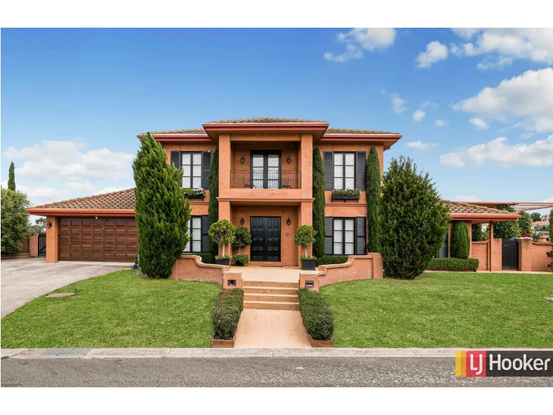 4 Lakeview Close, Hidden Valley VIC 3756