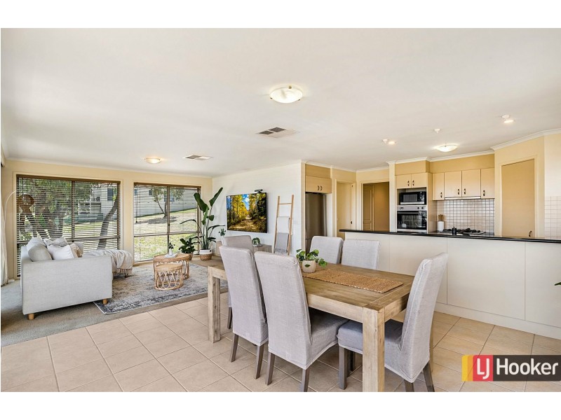 39 Toscana Way, Hidden Valley VIC 3756