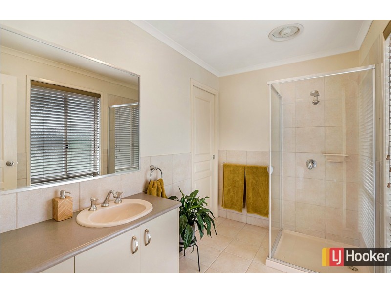 39 Toscana Way, Hidden Valley VIC 3756