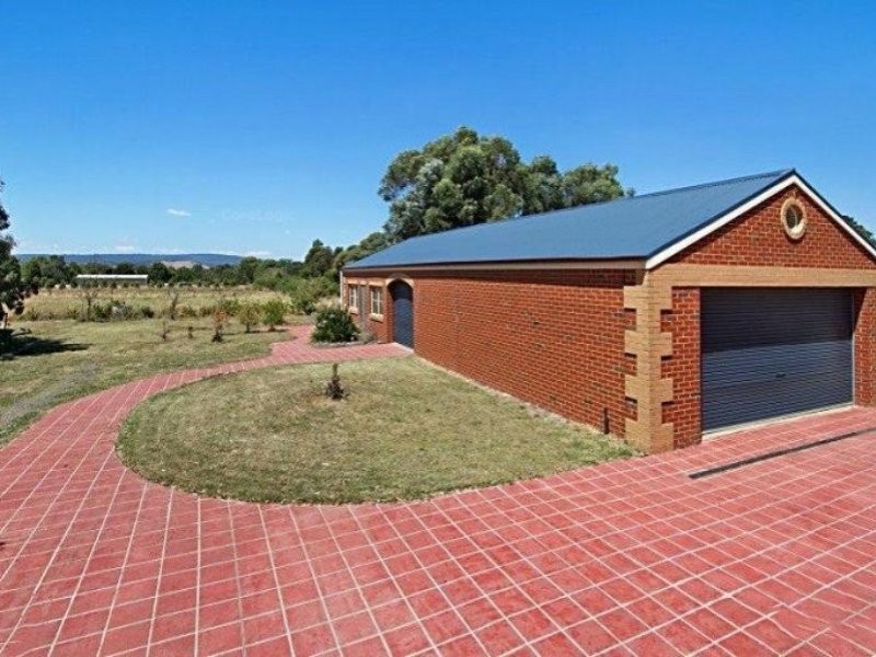 100-102 Windham Street, Wallan VIC 3756