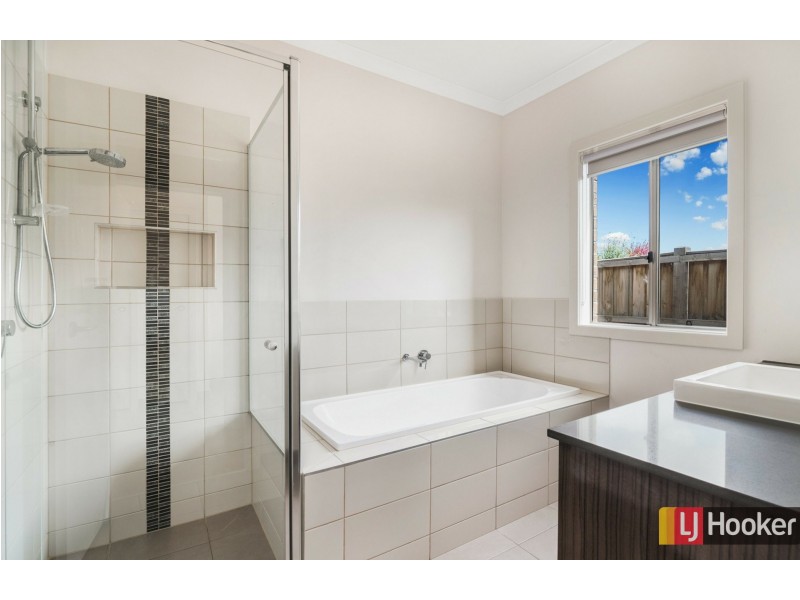 3 Angel Way, Beveridge VIC 3753