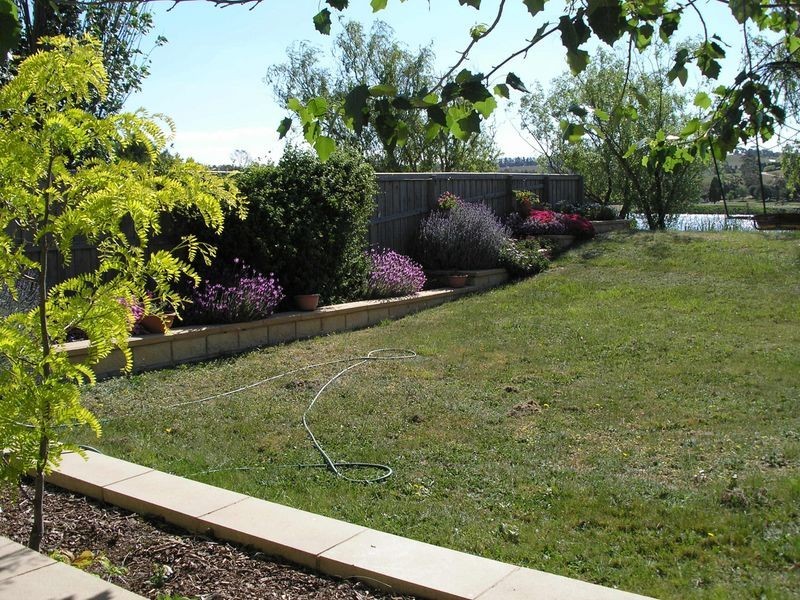 58 Augusta Way, Hidden Valley VIC 3756