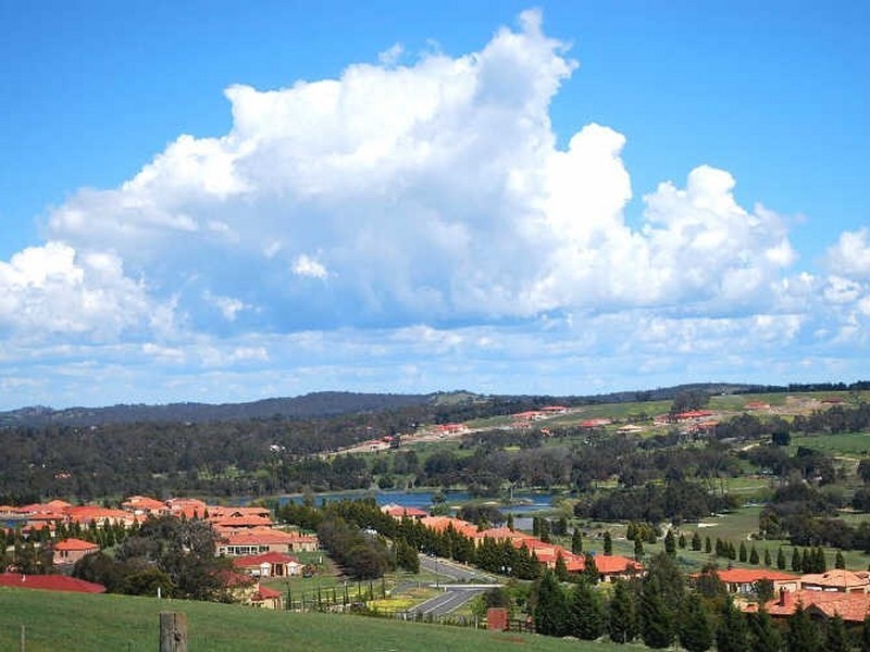 13 Eastern Ridge, Hidden Valley VIC 3756