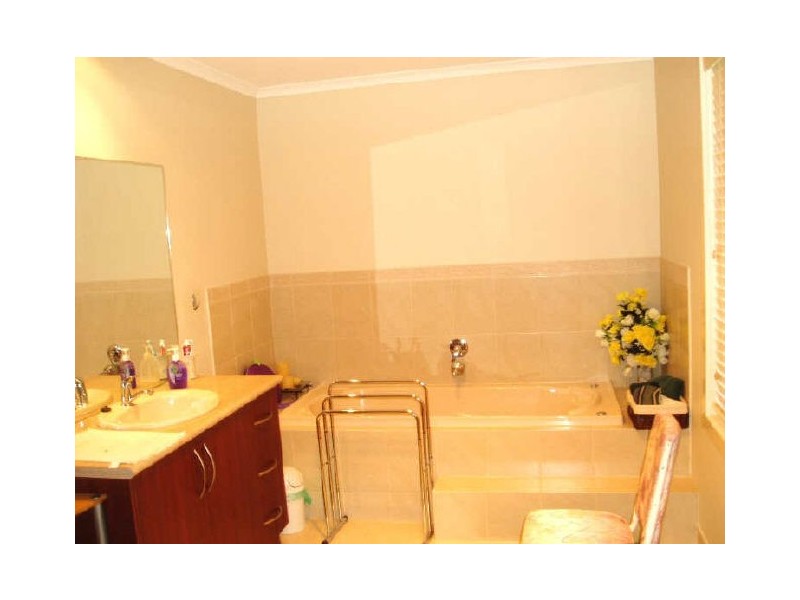 Hidden Valley VIC 3756