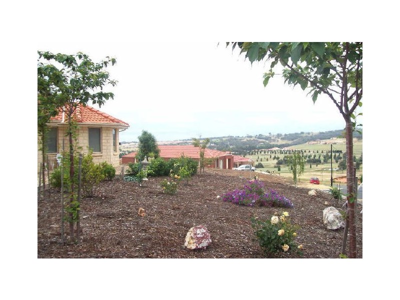 Hidden Valley VIC 3756