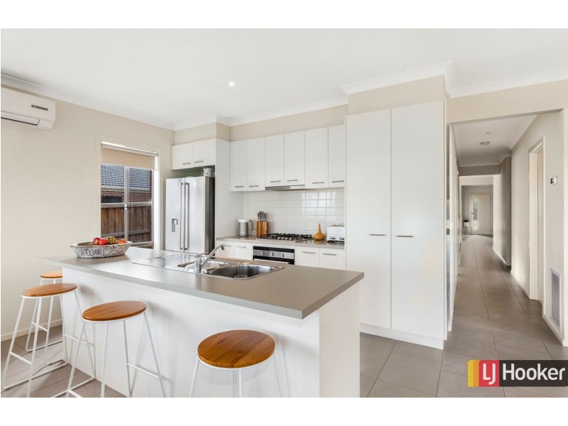 161 Mandalay Circuit, Beveridge VIC 3753