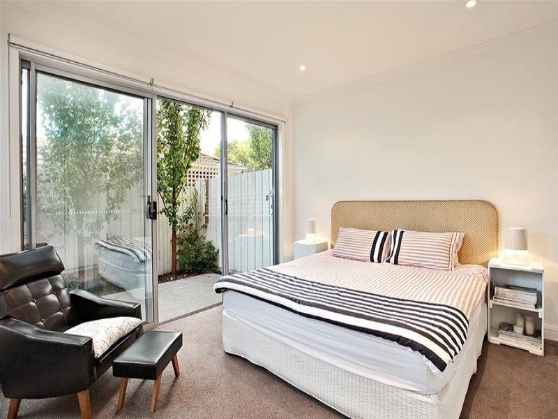 13/293-295 Hawthorn Road, Caulfield VIC 3162