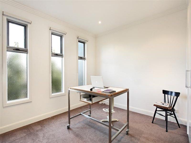 13/293-295 Hawthorn Road, Caulfield VIC 3162