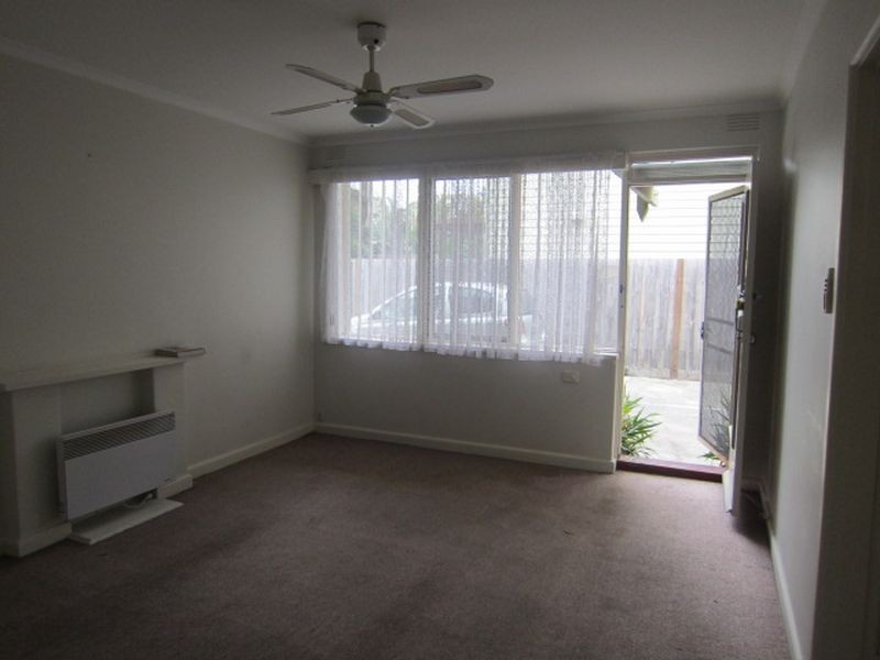 3/27 Moore Street, Elwood VIC 3184