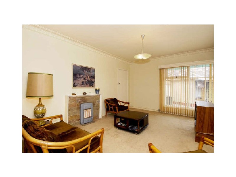 5 Marmara Drive, Elsternwick VIC 3185