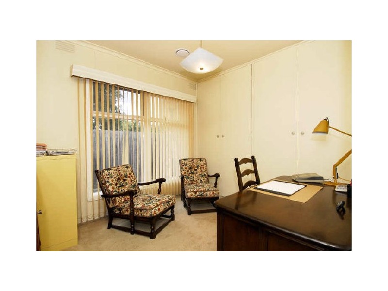 5 Marmara Drive, Elsternwick VIC 3185