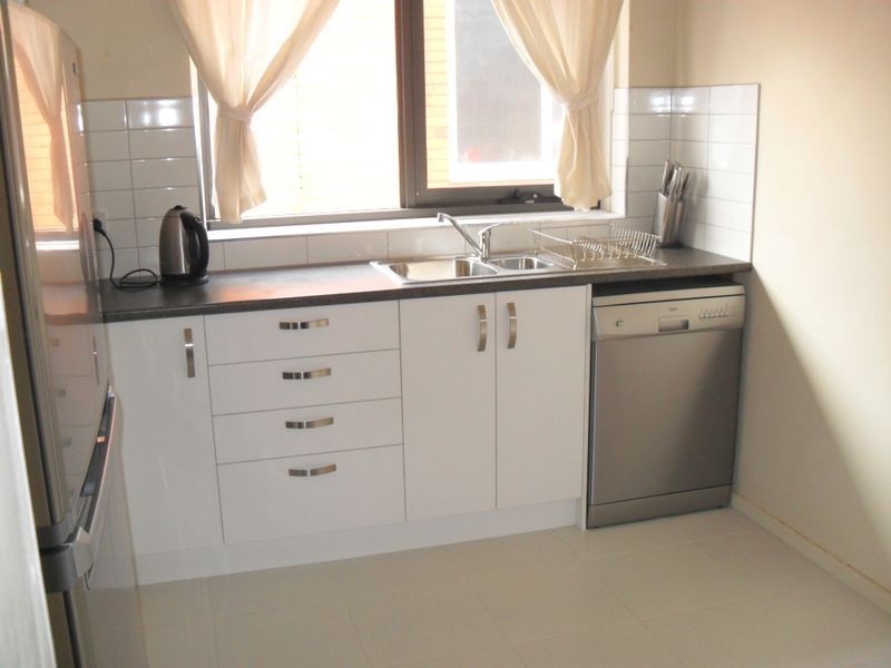 8/684 Inkerman Road, Caulfield North VIC 3161