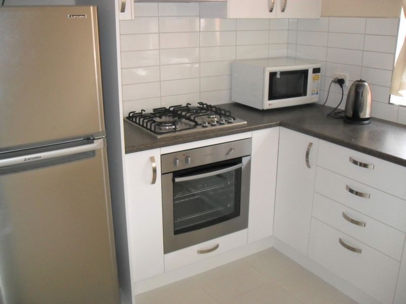 8/684 Inkerman Road, Caulfield North VIC 3161