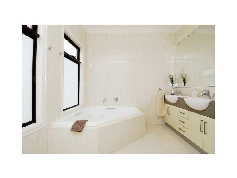 6A Forster Court, Bentleigh East VIC 3165