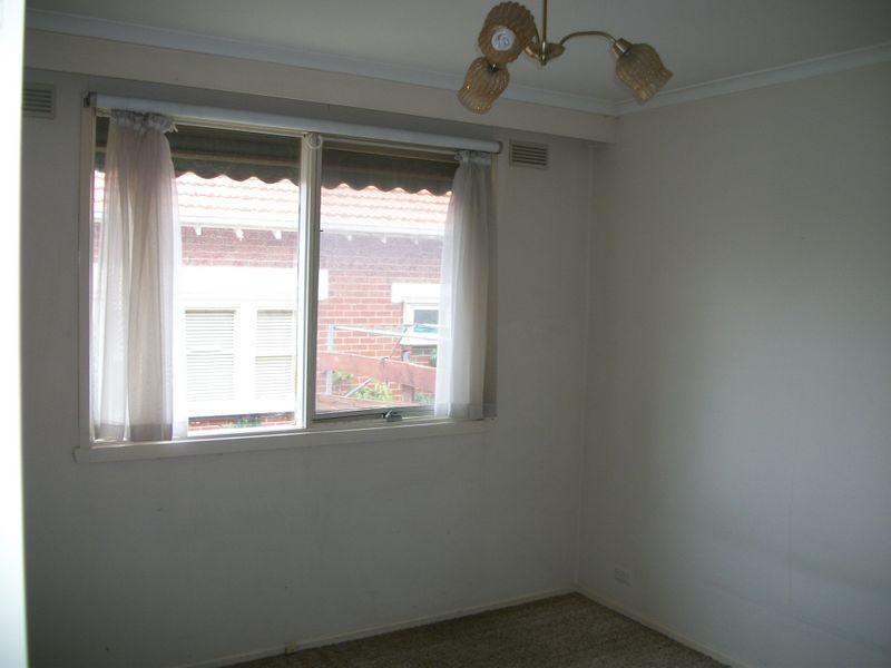 2/24 Prahran Grove, Elsternwick VIC 3185