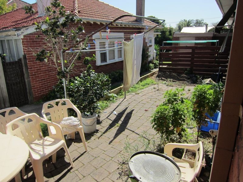 2/24 Prahran Grove, Elsternwick VIC 3185